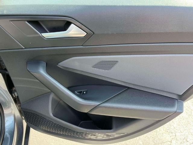 2025 Volkswagen Jetta SE Auto