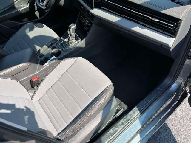 2025 Volkswagen Jetta SE Auto