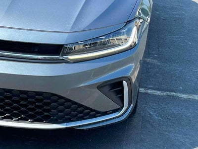 2025 Volkswagen Jetta SE Auto