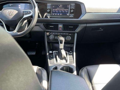 2024 Volkswagen Jetta SE Auto