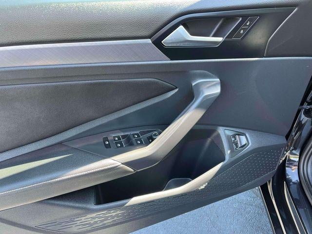 2024 Volkswagen Jetta SE Auto