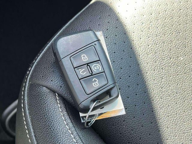 2024 Volkswagen Jetta SE Auto