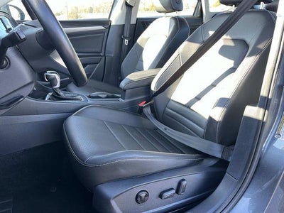 2024 Volkswagen Jetta SE Auto