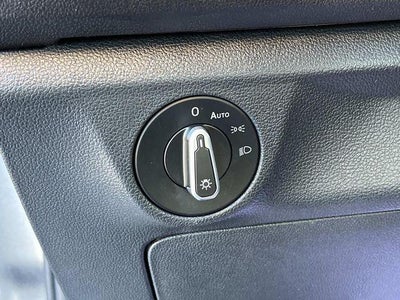 2024 Volkswagen Jetta SE Auto