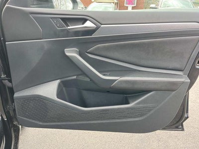 2024 Volkswagen Jetta SE Auto