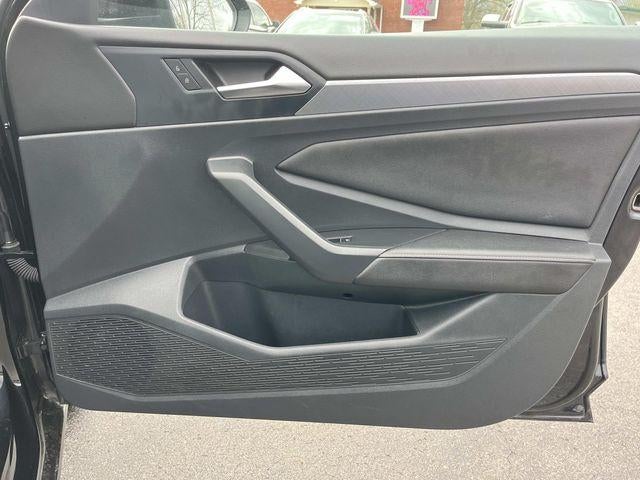 2024 Volkswagen Jetta SE Auto