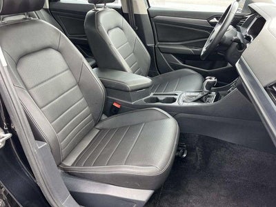 2024 Volkswagen Jetta SE Auto