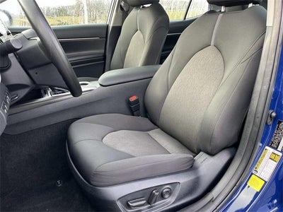 2024 Toyota Camry LE Auto (SE)