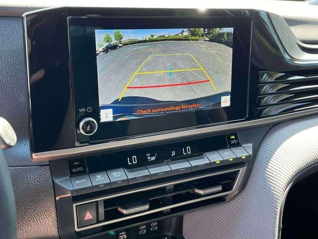 2025 Toyota Camry SE (SE)