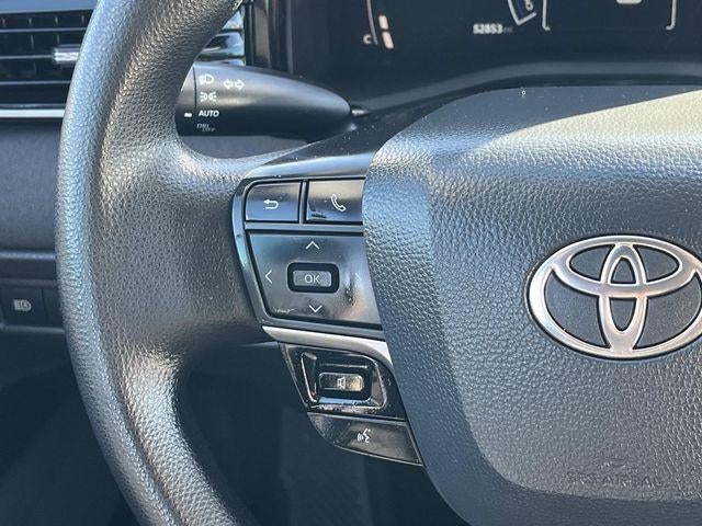 2025 Toyota Camry LE (SE)