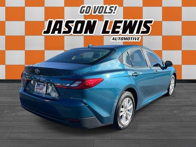 2025 Toyota Camry LE (SE)