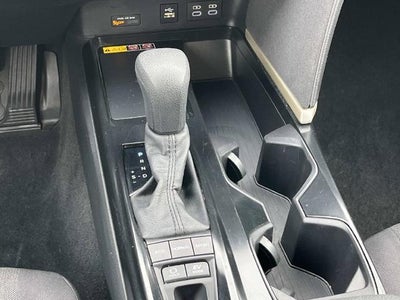 2025 Toyota Camry LE (SE)