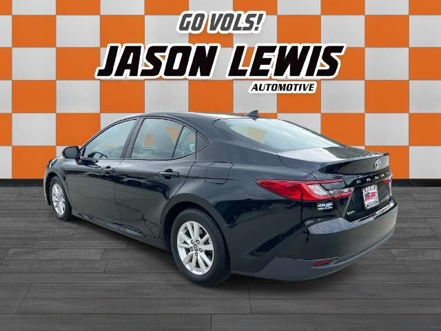2025 Toyota Camry LE (SE)