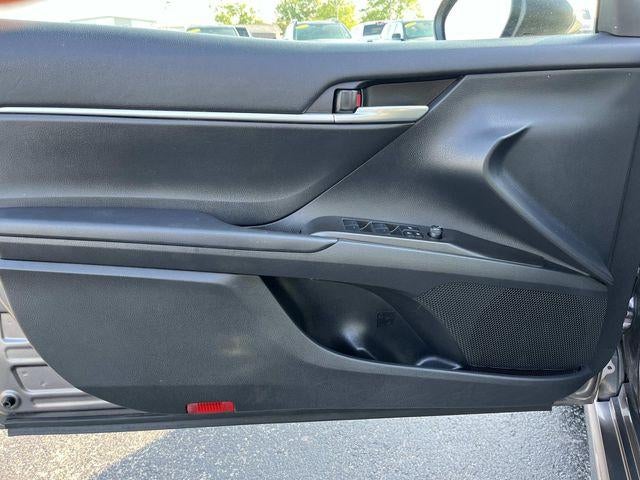2024 Toyota Camry SE Auto (SE)