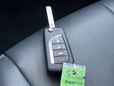 2024 Toyota Camry SE Auto (SE)