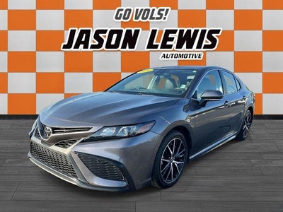 2024 Toyota Camry SE Auto (SE)