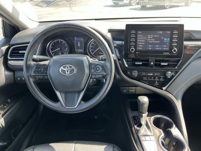 2024 Toyota Camry SE Auto (SE)