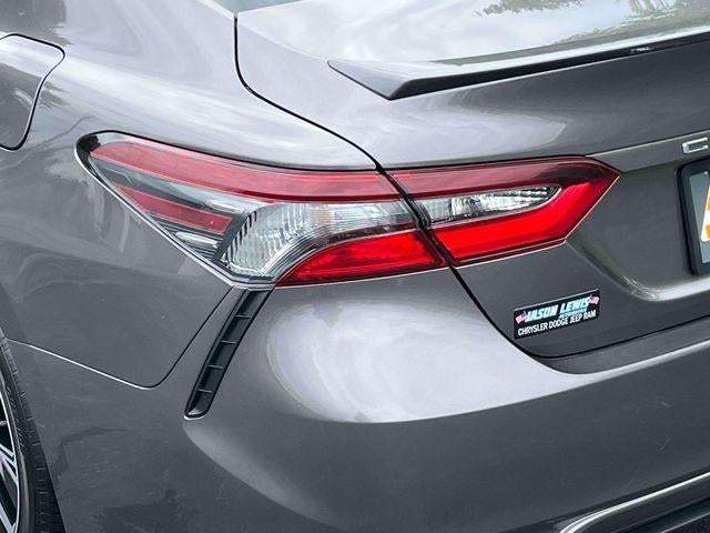 2024 Toyota Camry SE Auto (SE)