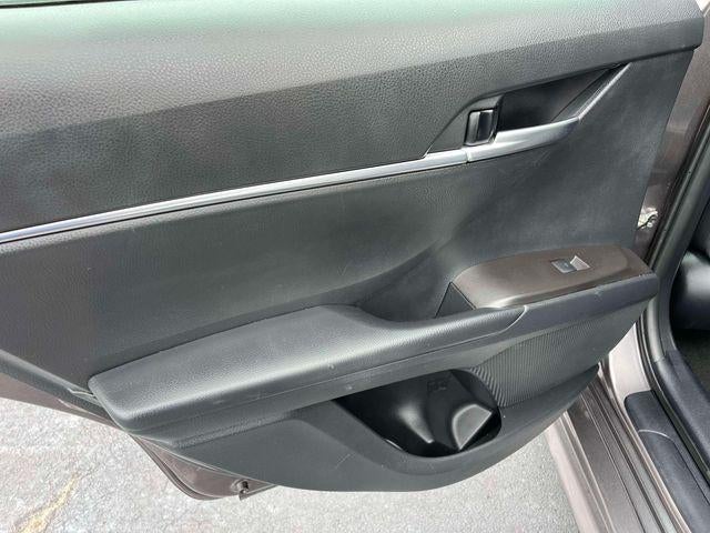 2024 Toyota Camry SE Auto (SE)