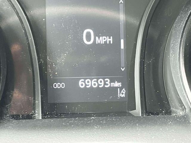 2024 Toyota Camry SE Auto (SE)