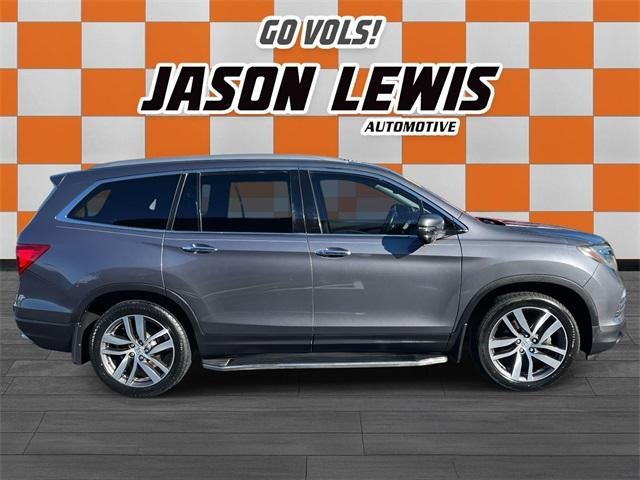 2016 Honda Pilot 2WD Touring with DVD Rear Entertainment System and Navigation