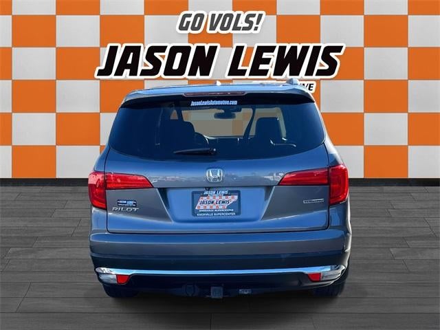 2016 Honda Pilot 2WD Touring with DVD Rear Entertainment System and Navigation