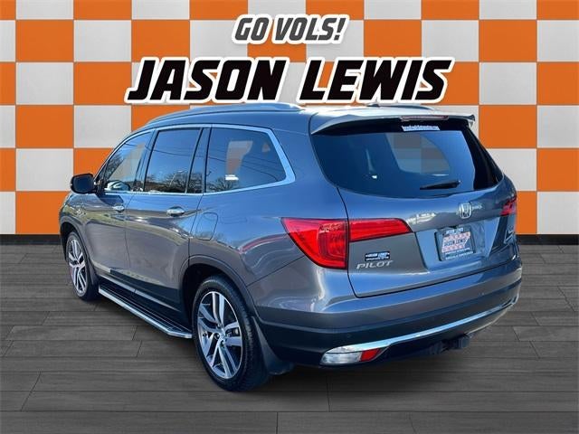 2016 Honda Pilot 2WD Touring with DVD Rear Entertainment System and Navigation