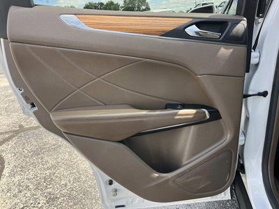 2016 Lincoln MKC FWD 4dr Reserve