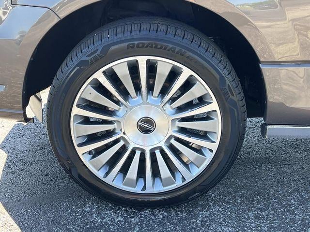 2015 Lincoln Navigator L 4dr 3.5L V6 4WD