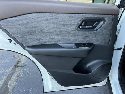 2023 Nissan Rogue AWD S *Ltd Avail*