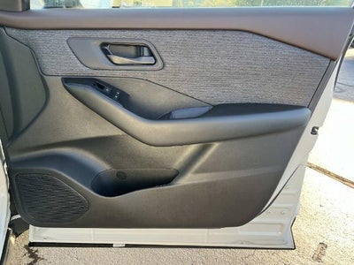 2023 Nissan Rogue AWD S *Ltd Avail*
