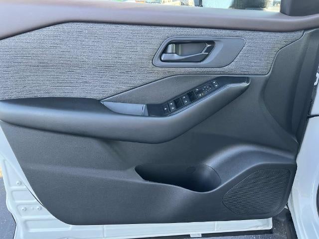 2023 Nissan Rogue AWD S *Ltd Avail*
