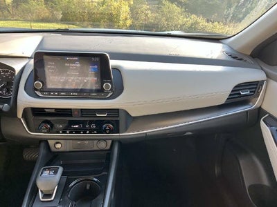 2025 Nissan Rogue FWD SV