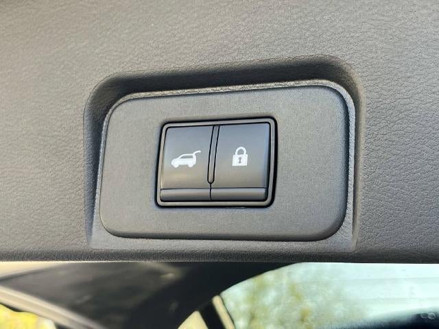 2025 Nissan Rogue FWD SV