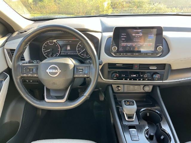 2025 Nissan Rogue FWD SV