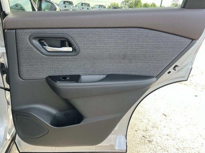 2023 Nissan Rogue FWD SV *Ltd Avail*