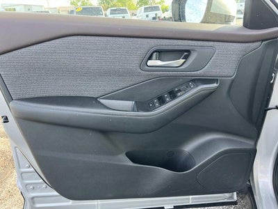 2023 Nissan Rogue FWD SV *Ltd Avail*