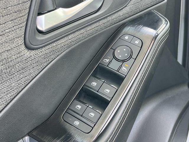 2023 Nissan Rogue FWD SV *Ltd Avail*
