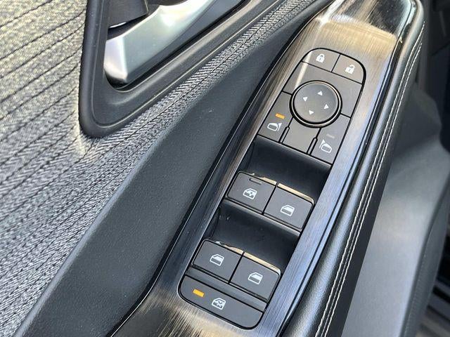 2023 Nissan Rogue FWD SV *Ltd Avail*