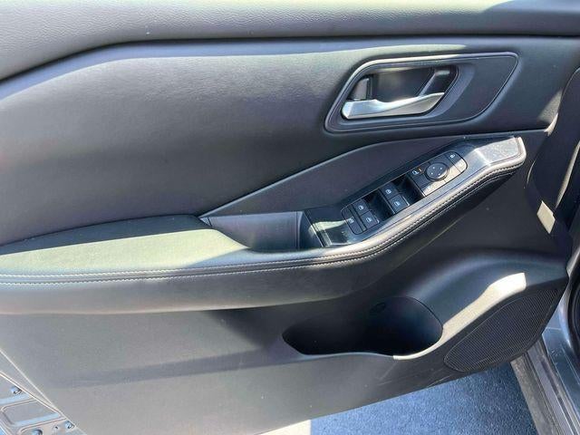2024 Nissan Rogue AWD SV
