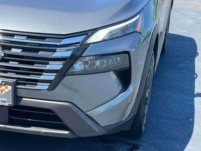 2024 Nissan Rogue AWD SV