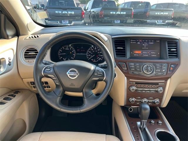 2018 Nissan Pathfinder FWD Platinum