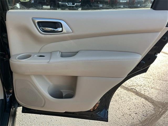 2018 Nissan Pathfinder FWD Platinum