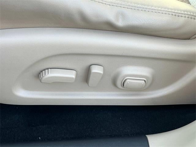 2018 Nissan Pathfinder FWD Platinum