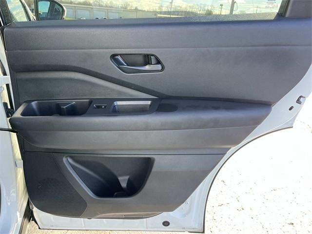 2024 Nissan Pathfinder SV 2WD