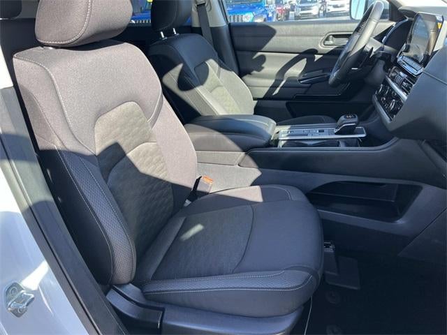 2024 Nissan Pathfinder SV 2WD