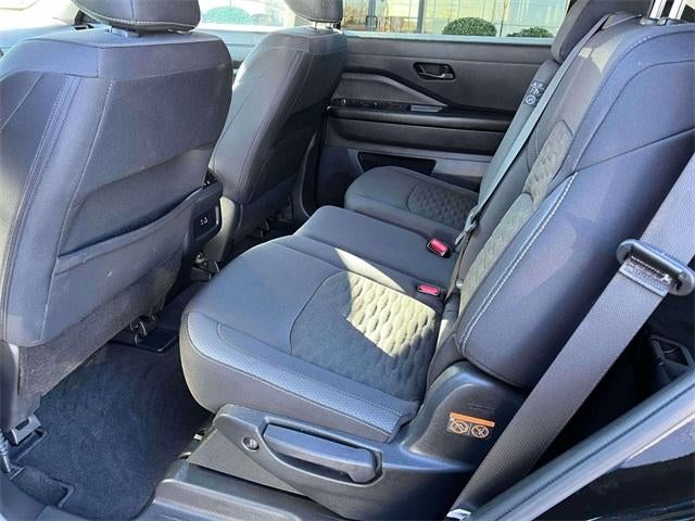 2025 Nissan Pathfinder SV 2WD