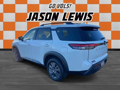 2025 Nissan Pathfinder SV 4WD