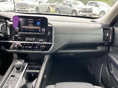 2025 Nissan Pathfinder SV 4WD
