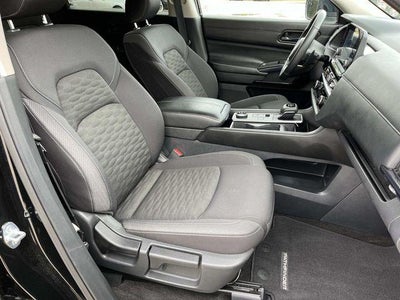2025 Nissan Pathfinder SV 4WD